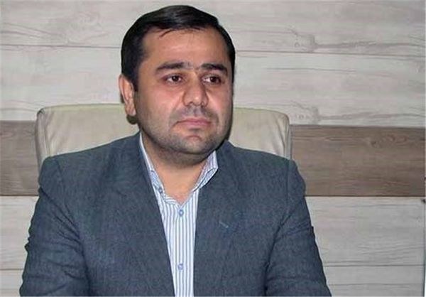 نماینده مردم گنبدکاووس: وزیر ضعیف باید تغییر کند/ تیم اقتصادی دولت دارای ضعف است