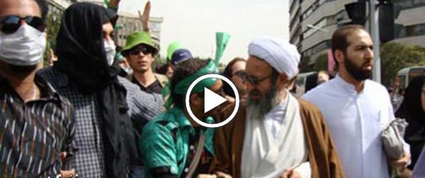 توهین شخص فعال فتنه 88 به آیت الله مهدوی کنی