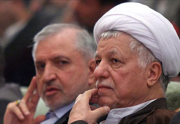 هاشمی رفسنجانی براساس کدام قانون خود را در جایگاه وقف دانشگاه آزاد میداند؟