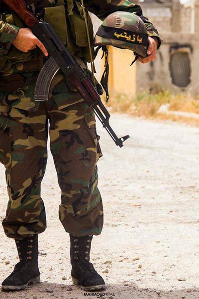 لحظه شهادت یکی از مدافعان حرم در سوریه +دانلود فیلم