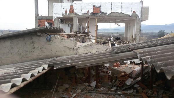  تصاویر انفجار مهیب در روستای کلاجان قاجار