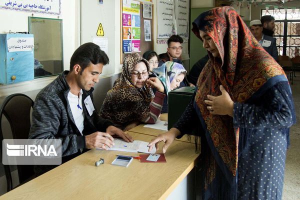 حضور گسترده مردم در انتخابات، قدرت نظام را افزایش می‌دهد
