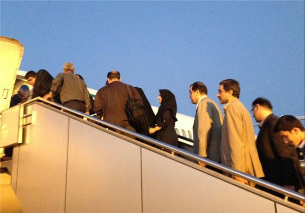 ماجرای صف ایستادن یک وزیر+عکس
