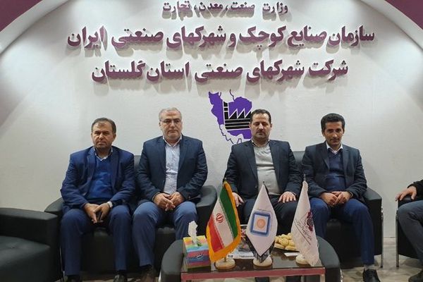 نمایشگاه صنایع کوچک در معرفی صنایع گلستان نقش مهمی دارد
