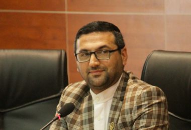 خدا با ماست/ کتاب خاک‌های نرم کوشک را بخوانید