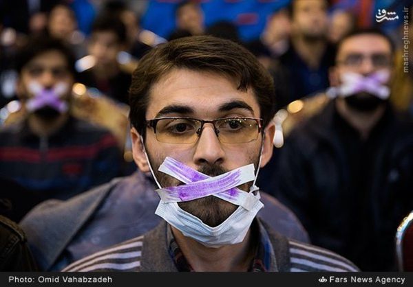 عکس/ حاشیه های مراسم روز دانشجو با حضور روحانی