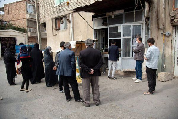 معضل خام فروشی آرد و صفهای طولانی نان در گنبدکاووس