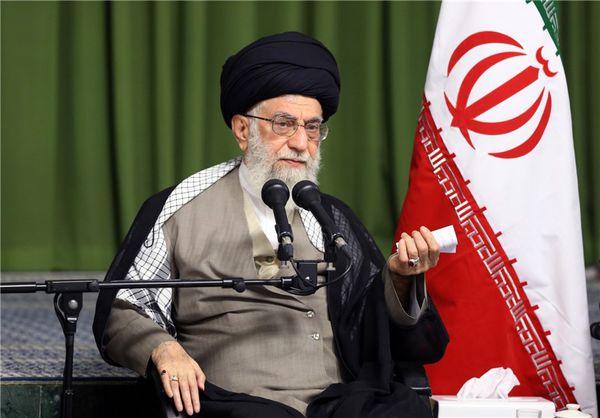 خیانتهای آمریکا در قضیه برجام به افکار عمومی منتقل شود