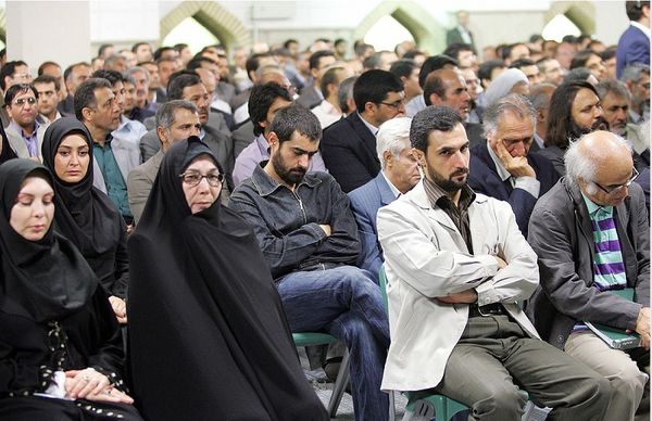 یک مواجهه با دور تند از تناقض گویی های مدعیان گفت و گو و آزادی بیان/تب تند مدعیان آزادی از مواجهه با نگاه های مردمی