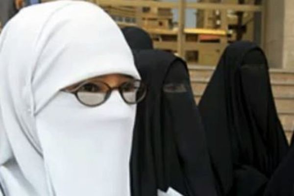روش داعش برای تشخیص زنان مجرد+عکس