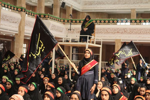 تجمع یک هزار و 500 نفری رهروان زینبی در گرگان/تصاویر