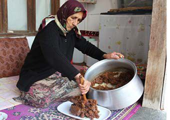 حلوا گردویی گلستان به روایت تصویر