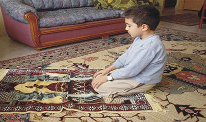 8 گام عملی در تشویق کودکان به نماز