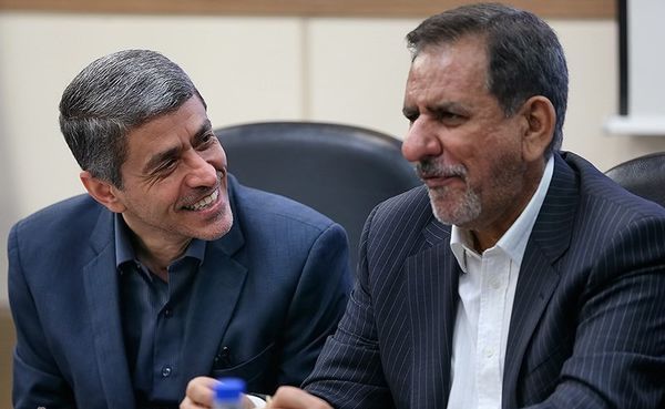 تکرار وعده‌های عمل‌نشده دولت یازدهم در برنامه دولت دوازدهم/ عقبگرد فرماندهی اقتصاد مقاومتی به ۴ سال قبل