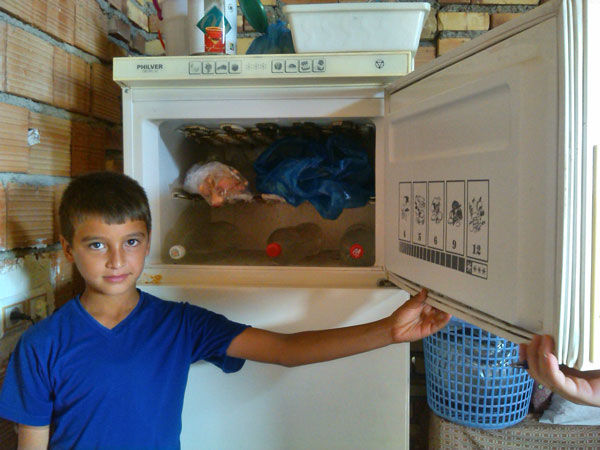 شرایط بسیار سخت زندگی 6 خانوار روستای قرنجیک خواجه خوان
