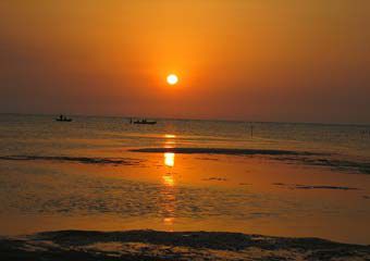 اولین گامها برای توسعه صنعت گردشگری در سواحل زیبای چارقلی + تصاویر