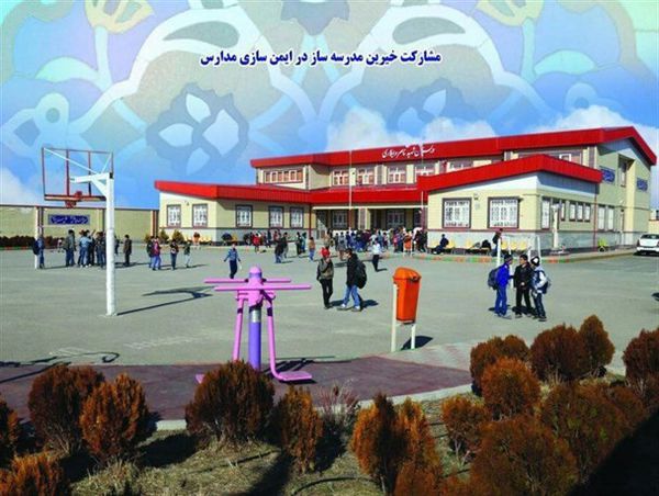 احداث دومدرسه خیری توسط دانش آموزان گلستان