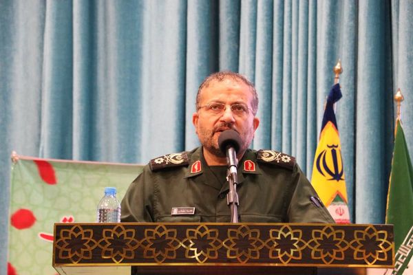 کمک مومنانه اوج انسجام و وحدت ملت ایران بود / بسیج ۱۷ میلیون بسته کمک معیشتی بین نیازمندان توزیع کرده است