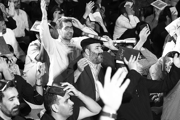 عکس:احیای شب نوزدهم رمضان در مصلای تهران