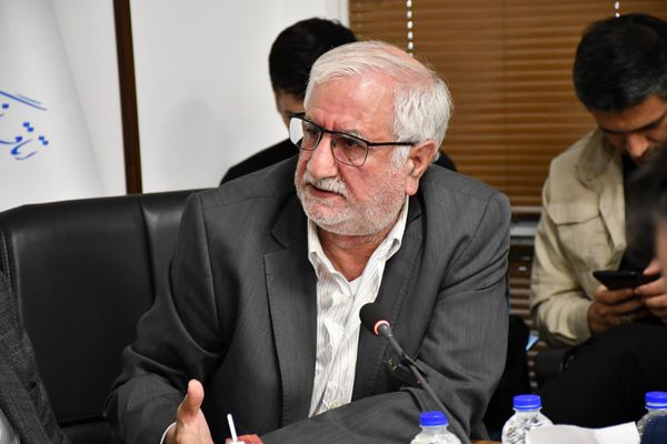 فضا رابرای حضور بخش خصوصی و کاهش بیکاری باز کنید