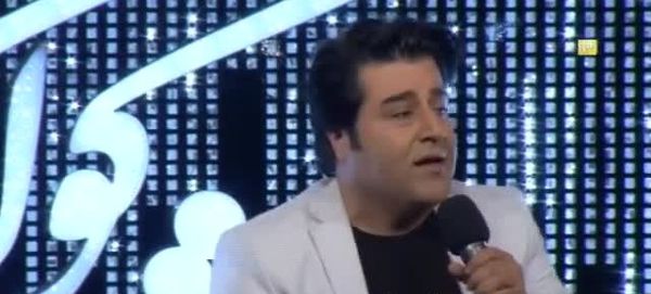 دانلود کلیپ اجرای زنده آهنگ حوصله کن مهدی یغمایی داور برنامه شب کوک
