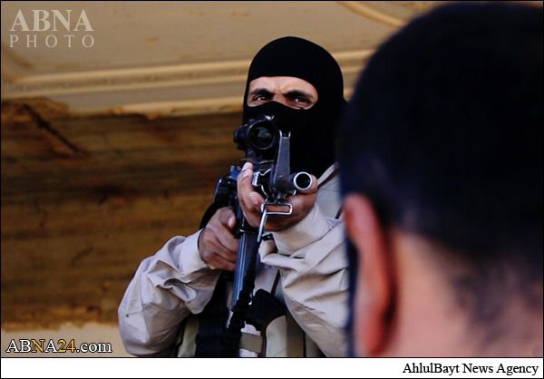 اعدام یکی از نیروهای ویژه عراق به دست داعش + تصاویر