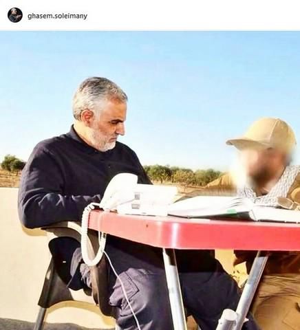 عکس/ میز کار سردار قاسم سلیمانی