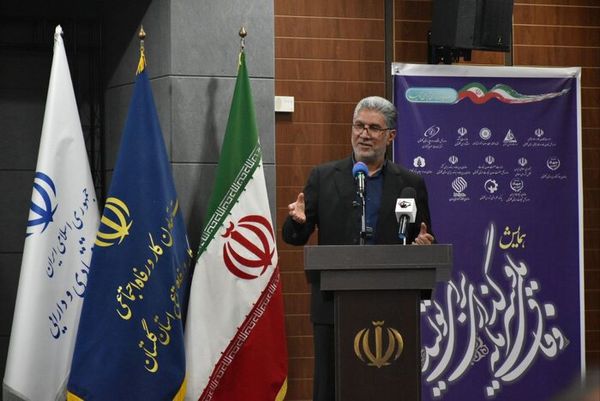 
راه نجات استان و کشور از مسیر بخش خصوصی می‌گذرد
