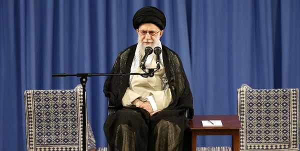 رهبر انقلاب: دولت سعودی موظف به تأمین امنیت حجاج است/ دشمنان امت اسلامی بالاخره زانو خواهند زد