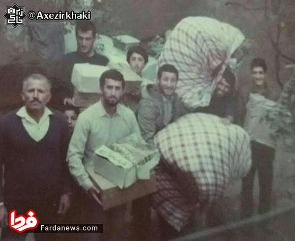 بردن جهیزیه عروس؛ دهه پنجاه +عکس