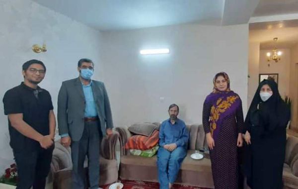 دیدار رئیس بنیاد گرگان با خانواده شهدای اهل سنت
