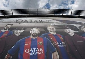 پای دردسرهای آل سعود به بارسلونا هم کشیده شد +عکس