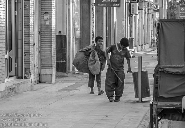 کودکی هایی با طعم زباله