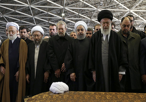 مراسم بزرگداشت حجتالاسلام والمسلمین هاشمی در حسینیه امامخمینی