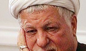 هاشمی رفسنجانی وقتی بیمار میشود،چگونه معالجه میشود