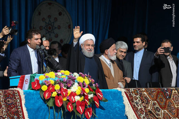 ‏کی قبل سخنرانی روحانی فرش شسته؟!