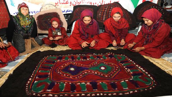 ۲۵ اثر صنایع‌دستی گلستان مهر اصالت ملی دریافت کردند
