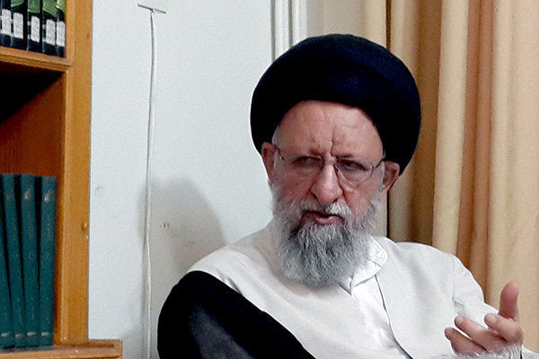 خدمات بهداشتی درمانی در مناطق محروم و مرزنشین بیشتر شود