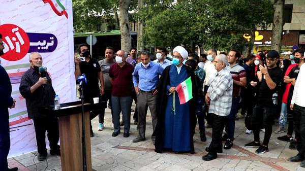 تریبون آزاد پارک شهر گرگان + عکس و فیلم